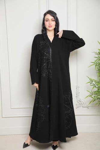 عباية تيجان تطريز هاري جنب وأمام راقية وفاخرة