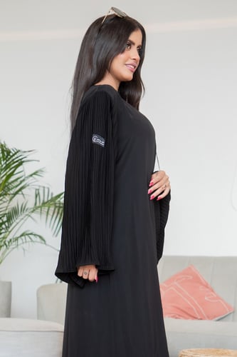 عباية نواعم كسرات كتف – أنيقة وناعمة