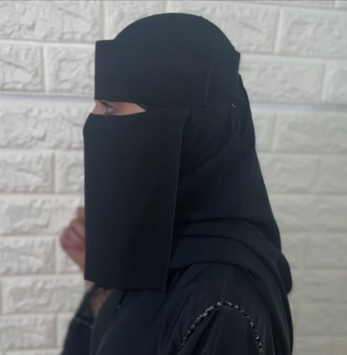 نقاب مطاط قصير 9 إنش مريح وعملي