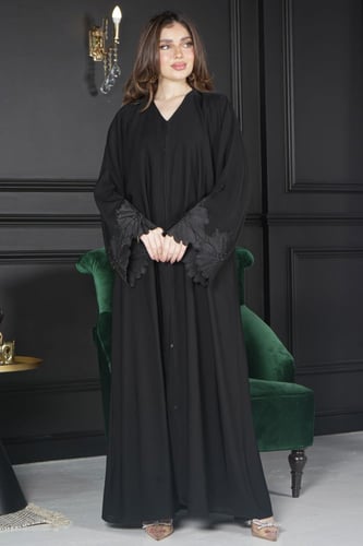 عباية نواعم حرير كلفة فصوص أسود بكم مربع أنيق وفاخ...
