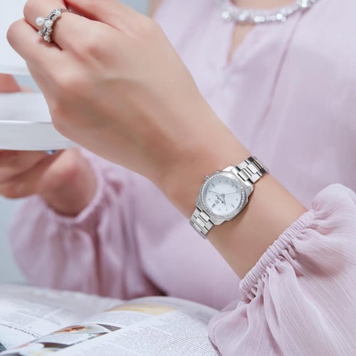 SP7922D ساعة الماس نسائية كوارتز سويسري