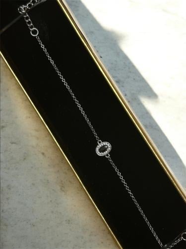 اسوارة نسائية من الفصة