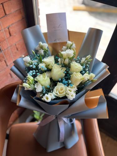 باقة ورد ابيض