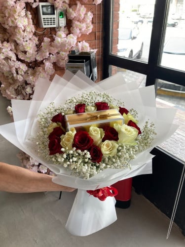 باقة ورد وبستاني