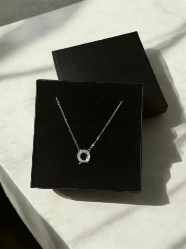 سلسال نسائي زيركون