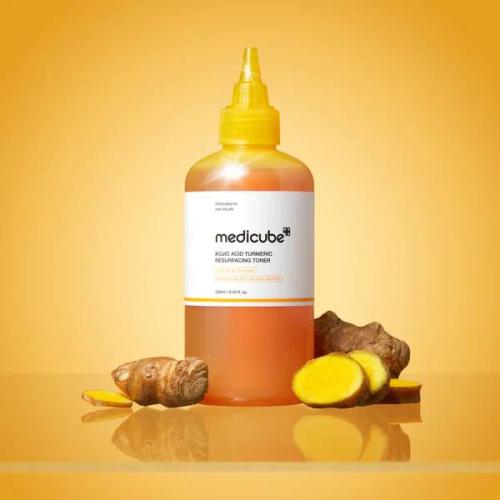 [Medicube] KOJIC ACID TURMERIC RESURFACING TONER 2...