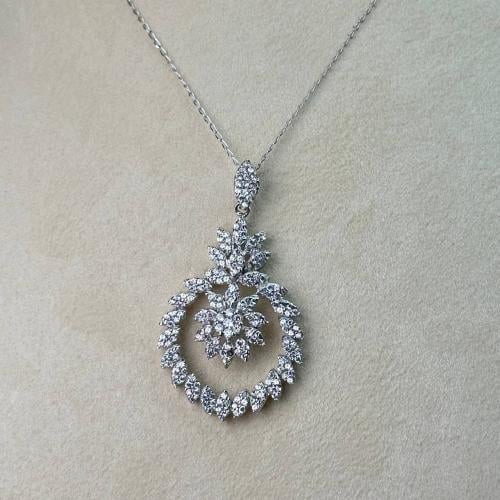 عقد ذهب ابيض عيار18