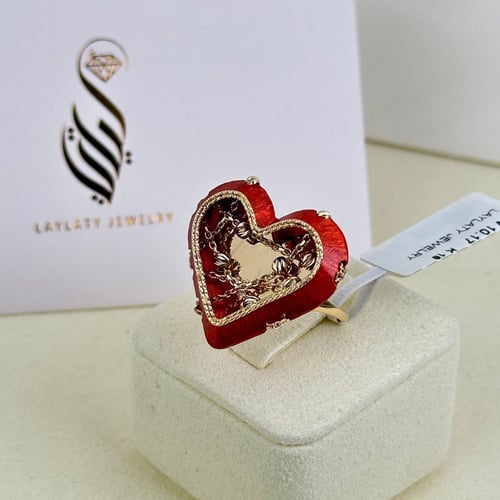 نصف طقم ذهب عيار18 بوزن 36.45 جم تقريبا