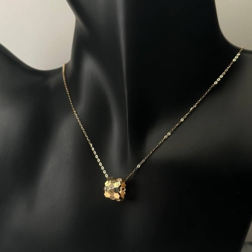 طقم ذهب عيار21 بوزن 10.29 جم تقريبا