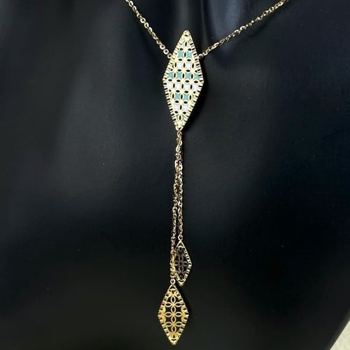 طقم ذهب عيار18 بوزن 11.45 جم تقريبا