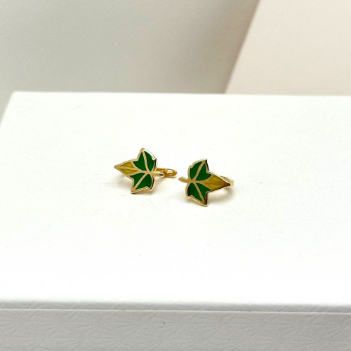 اقراط ذهب عيار18 بوزن 2 جم تقريبا