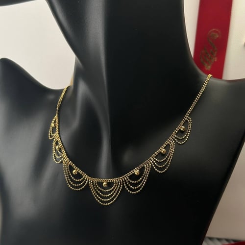 طقم ذهب عيار21 بوزن 18.97 جم تقريبا