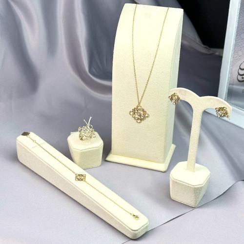 طقم ذهب عيار18