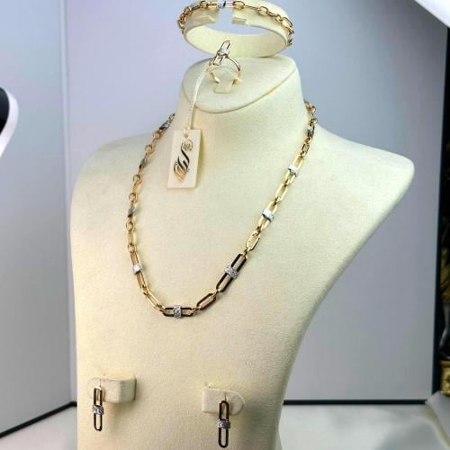 طقم ذهب عيار18