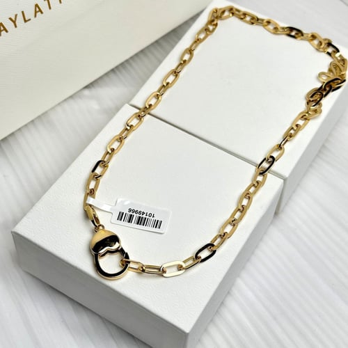 عقد واسورة ذهب عيار18 بوزن 24.86 جم تقريبا