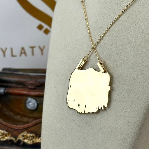 عقد قصيدة هذه ليلتي ذهب عيار18 بوزن 6.88 جم تقريبا