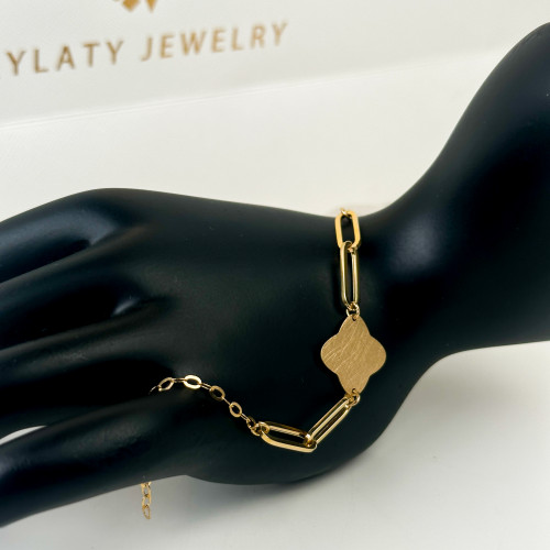 اسورة ذهب عيار18 بوزن 2.86 جم تقريبا