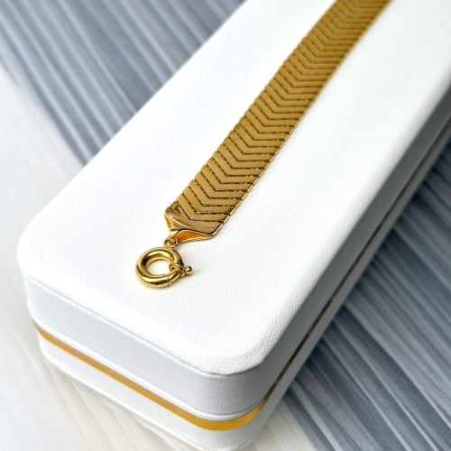 اسورة ذهب عيار21 بوزن 21.37 جم تقريبا