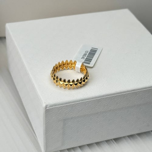 طقم ذهب عيار21 بوزن 11.79 جم تقريبا