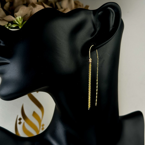 اقراط ذهب عيار18 بوزن 3.29 جم تقريبا