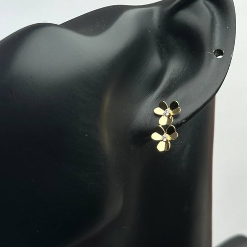 طقم ذهب عيار21 بوزن 10.87 جم تقريبا