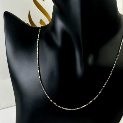 عقد ذهب عيار18 بوزن 5.24 جم تقريبا