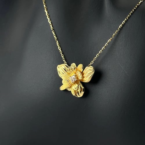 عقد يناير زهرة اللبن الثلجية ذهب عيار21