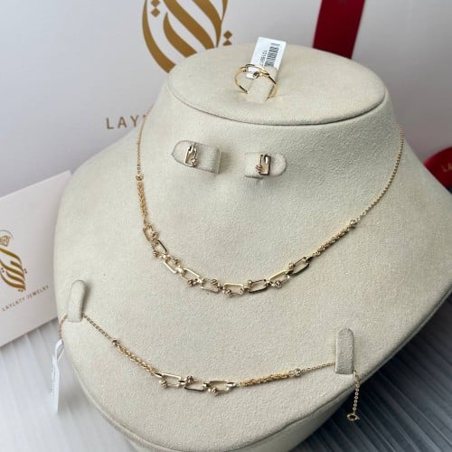 طقم ذهب عيار21 بوزن 10.88 جم تقريبا