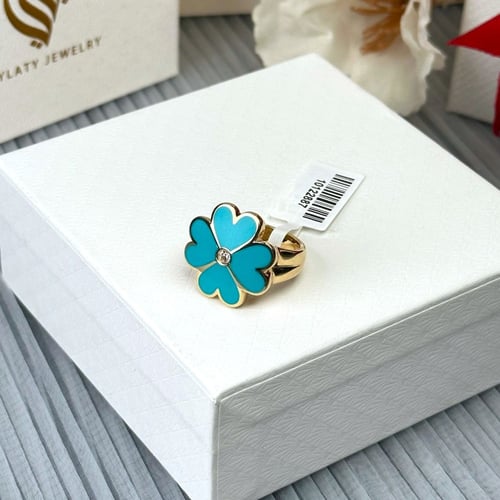 طقم ذهب عيار18 بوزن 67 جم تقريبا