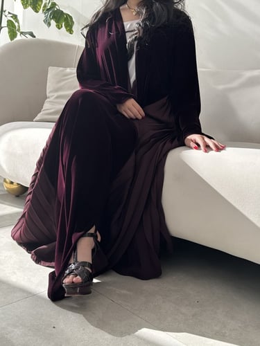 A M 014 عباية شتوية كسرات كلوش