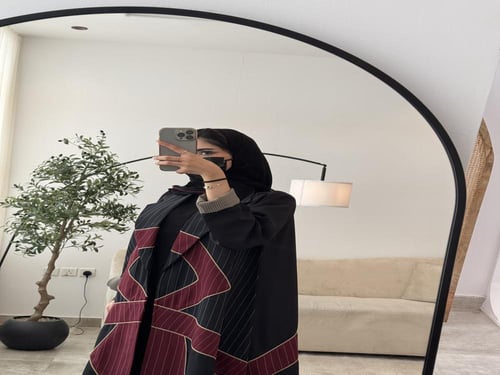 A 081 عباية نص كلوش كريب تايواني