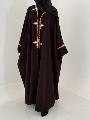 M 086 عباية مناسبات بني غامق كريب أندونيسي بتطريز...