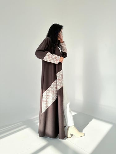 A M 067 عباية شتوي جوخ بني