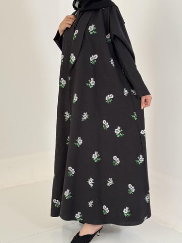 A 087 عباية جاكار أسود بتطريز كامل