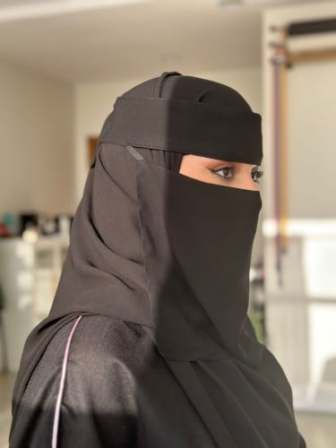 A 021 نقاب قصير