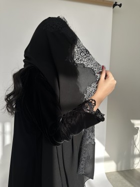 A 026 طرحة دانتيل اسود