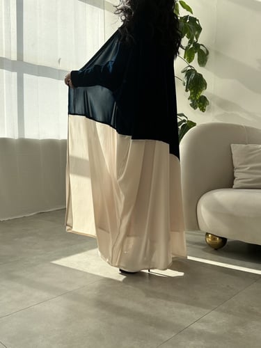 A M 015 عباية شتوية مخمل