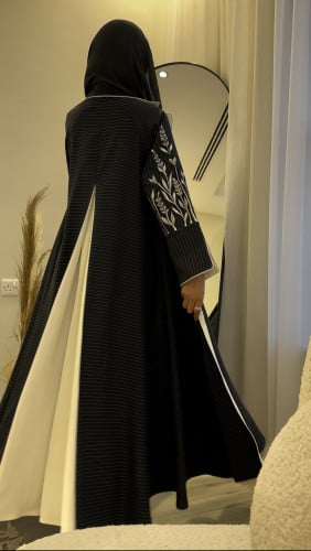 A 06 عباية صيفية بقصة من الخلف