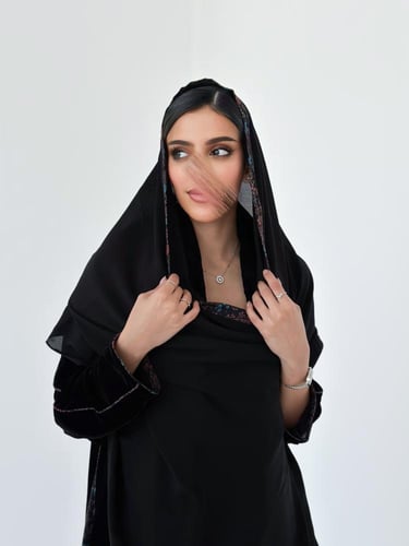 A 071 عباية شتوي مخمل كشميري