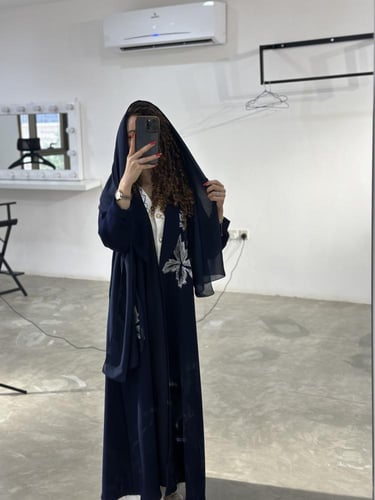 A M 044 عباية صيفية مطرزة