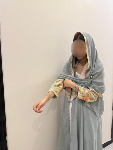 AM 097 عباية لنن اخضر فاتح