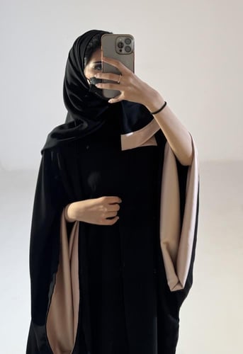 A 091 عباية بلاك بيري