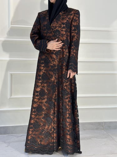 A M 055 عباية نص كلوش دانتيل