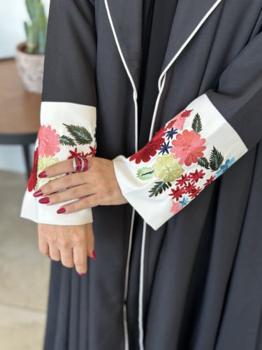 A 012 عباية صيفية كم مطرز