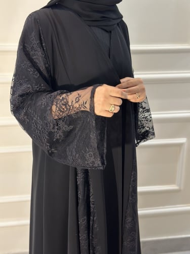 A 035 عباية مناسبات دانتيل اسود