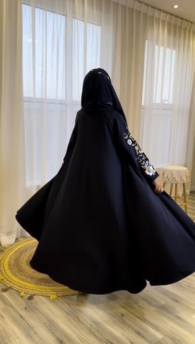 A M 03 عباية مطرزة كحلي