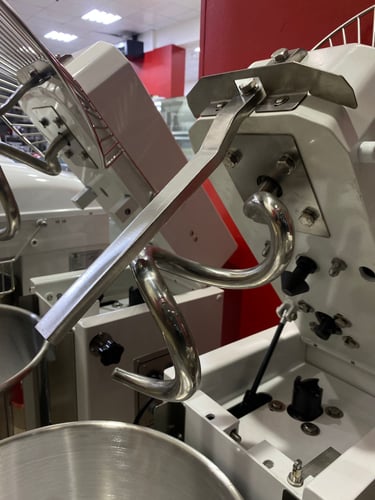 عجانة 20 لتر حلزوني قدر متحرك 18 كيلو