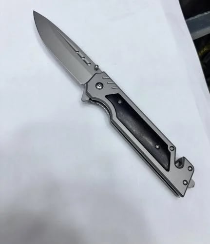 Knife (IZI) with wooden handle