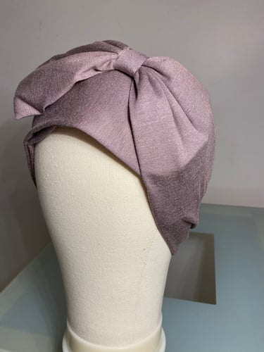 توربان فيونكه اللون موف على رمادي