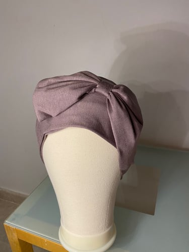 توربان فيونكه اللون موف على رمادي